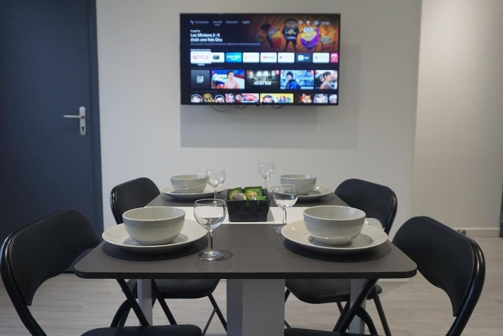 Cosy T2 Wifi Parking Proche Gare Centre Ville Saint-Quentin  Exterior foto